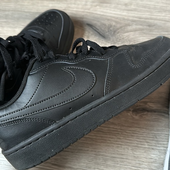 To tight - Picture 2 of 3